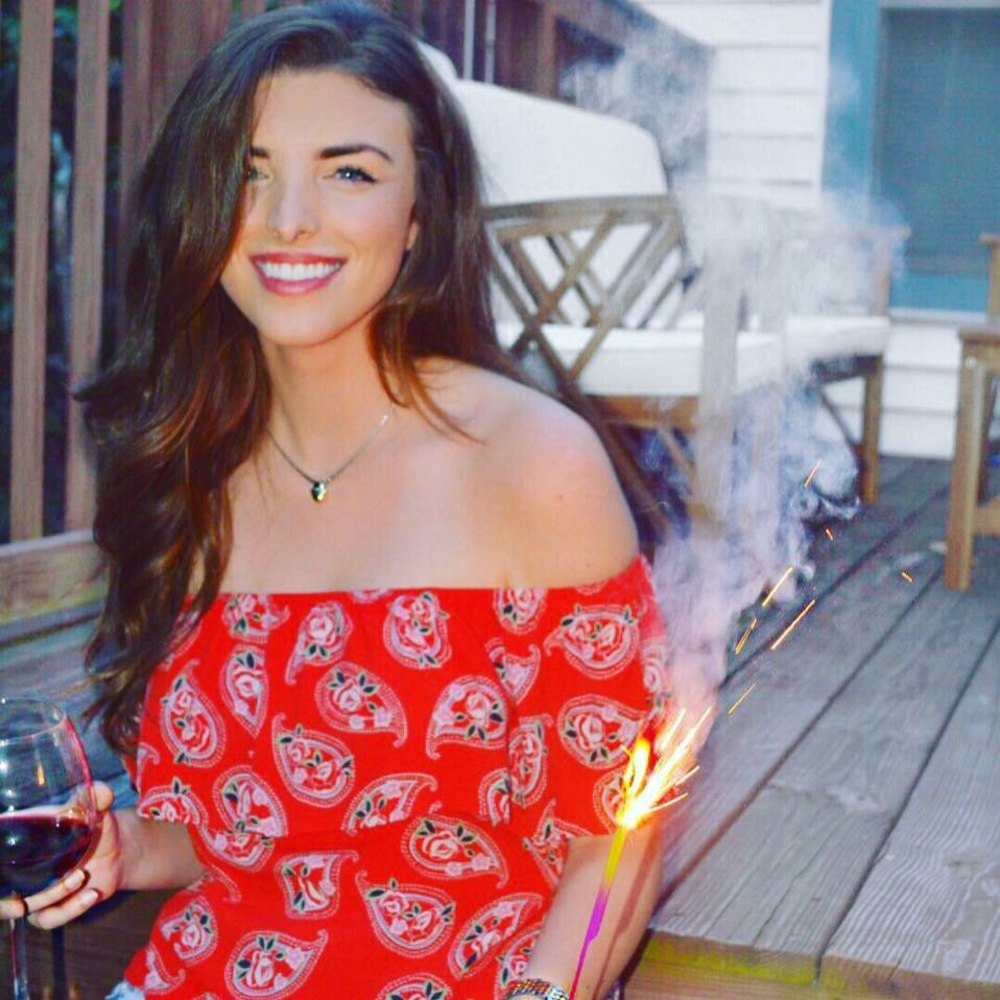 ✨HP✨ Off the Shoulder Paisley Shirt - Picture 3 of 3